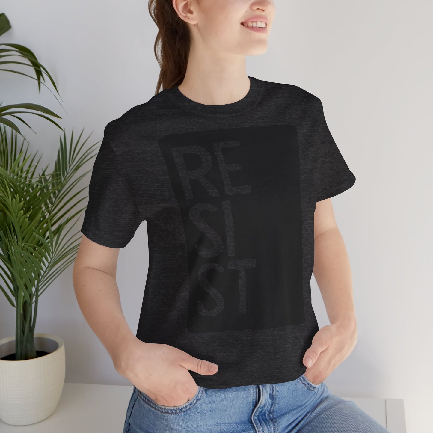 T-shirt - RESIST - Unisex